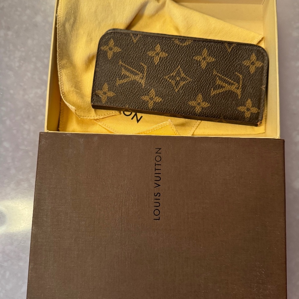 LV iPhone 9 case